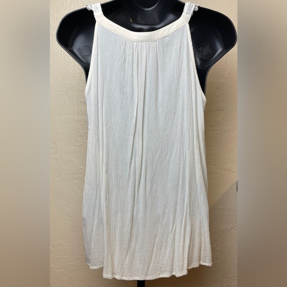 ANA Cream Crocheted V-Neck Sleeveless Blouse - PM - Picture 2 of 7